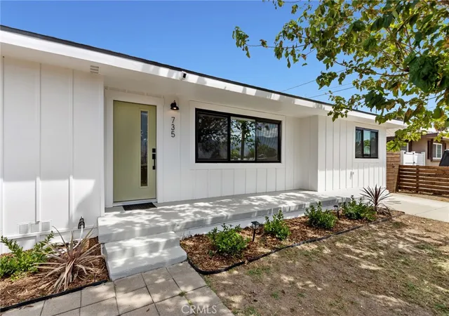 Photo 1 of Single family home for sale at 735 E Wilson St, Banning, CA 92220 | MLS# PW26179951 | Listing updated on 2026-10-28