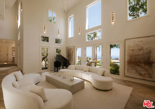 Photo 4 of Single family home for sale at 10502 Yellow Hl Rd, Malibu, CA 90265 | MLS# 26871735 | Listing updated on 2026-09-02