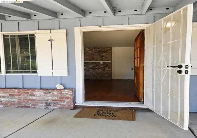 Photo 3 of Single family home for sale at 1480 Delwood St, Vallejo, CA 94591 | MLS# 41145277 | Listing updated on 2026-10-09