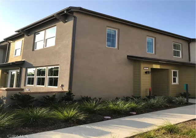 Townhouse for sale at 275 W Via Presido #107, Ontario, CA 91762 | MLS# TR26179928