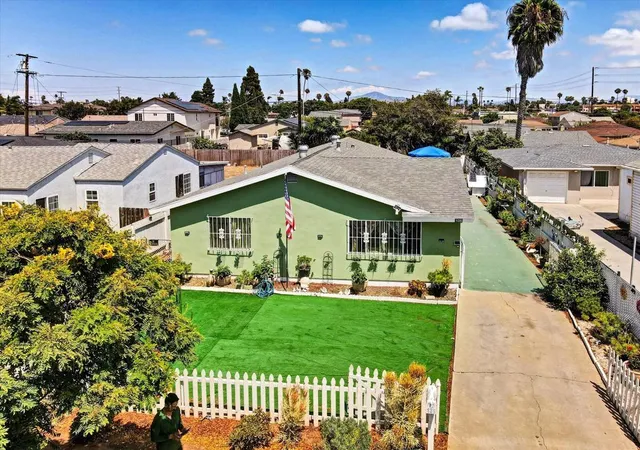 Photo 2 of Single family home for sale at 135 Woodlawn Ave, Chula Vista, CA 91910 | MLS# 219151514DA | Listing updated on 2026-09-26