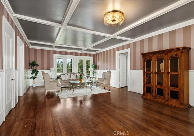 Photo 3 of Mansion for sale at 182 S Orange Grv, Pasadena, CA 91105 | MLS# OC26179426 | Listing updated on 2026-10-11