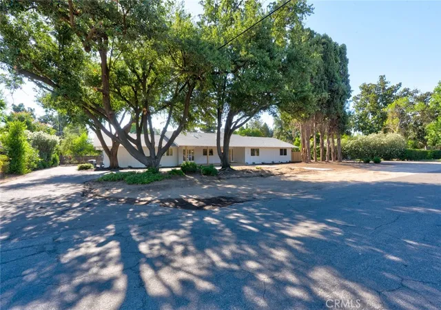 Single family home for sale at 1335 S Waverly, Fresno, CA 93727 | MLS# FR26160990