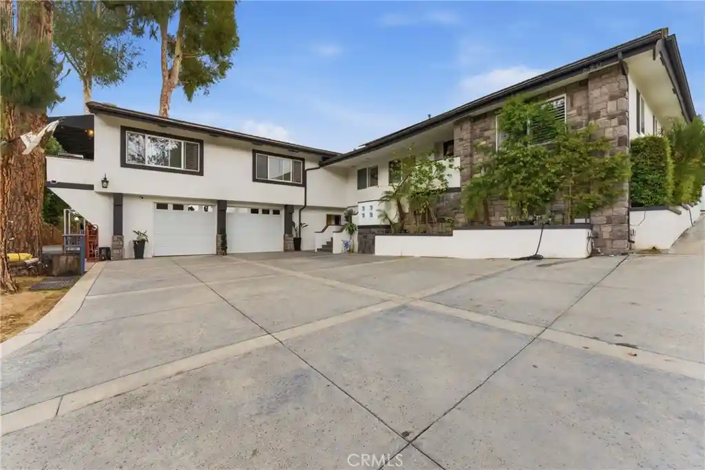 Photo 1 of Single family home for sale at 520 W Hermosa, Fullerton, CA 92835 | MLS# DW26180053 | Listing updated on 2026-10-17
