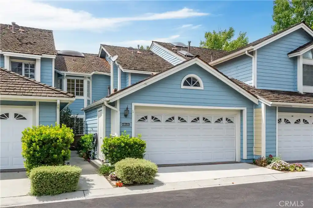 Photo 1 of Townhouse for sale at 630 Wakefield Ct #102, Long Beach, CA 90803 | MLS# PW26178534 | Listing updated on 2026-10-28