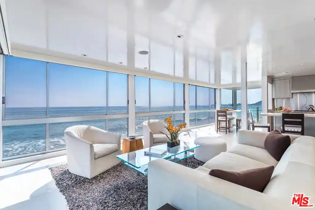 Listing Photo 1 - Condo for sale in 22548 Pacific Coast Hwy located at 22548 Pacific Coast Hwy, Malibu, CA 90265 - Unit #111