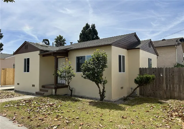 Photo 1 of Single family home for sale at 406 E Fesler, Santa Maria, CA 93454 | MLS# PI26180121 | Listing updated on 2026-08-31