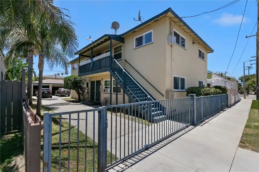 Multi family home for sale at 92 E Louise, Long Beach, CA 90805 | MLS# PW26180123
