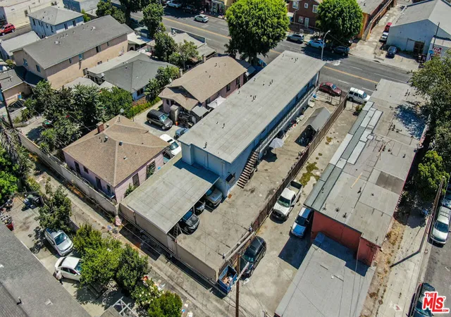 Listing Photo 4 - Condo for sale in building located at 9021 Compton Ave, Los Angeles, CA 90002