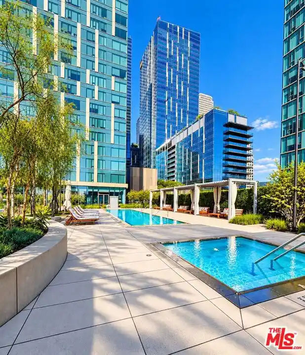 Condo for sale at 889 Francisco St #907, Los Angeles, CA 90017 | MLS# 26870067