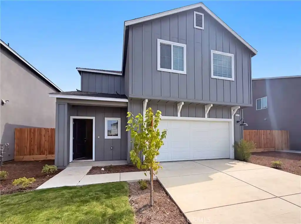 Photo 1 of Single family home for sale at 4472 Bellaire, Clovis, CA 93619 | MLS# IV26180240 | Listing updated on 2026-10-14