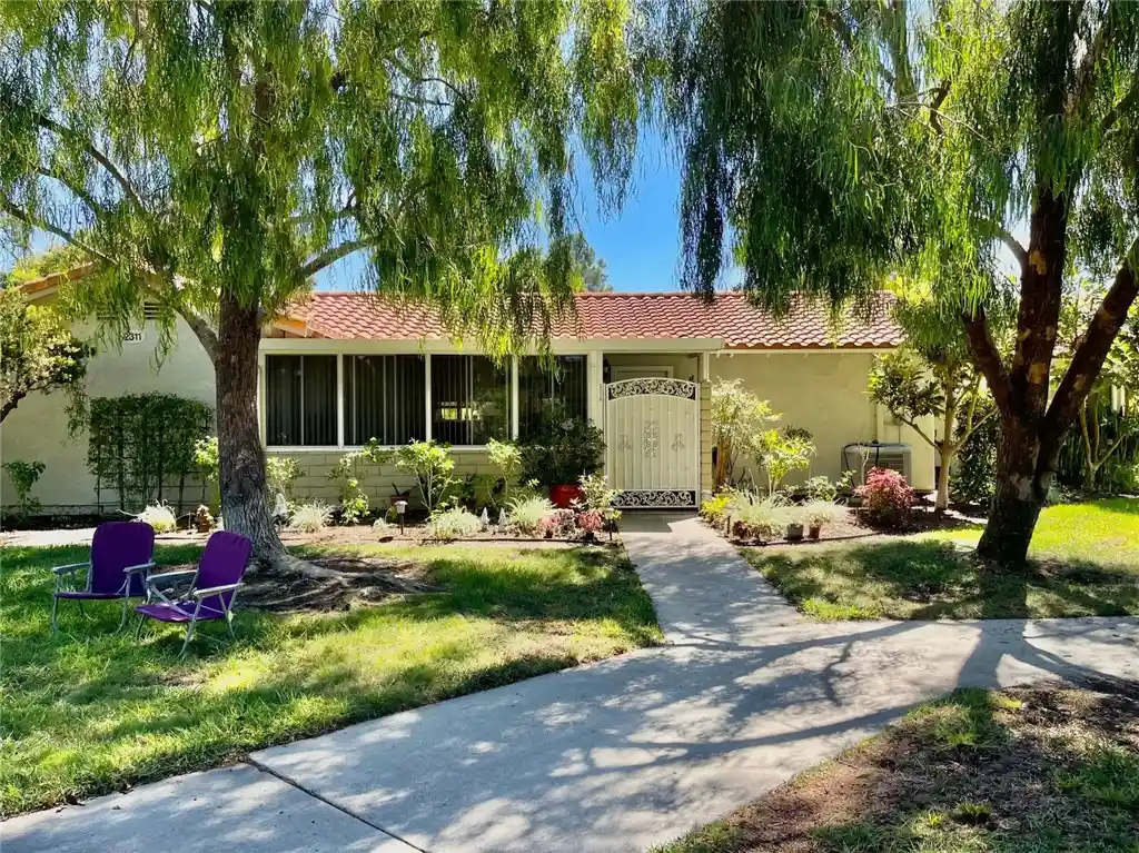 Condo for sale at 2311 Via Puerta #B, Laguna Woods, CA 92637 | MLS# PW26179566