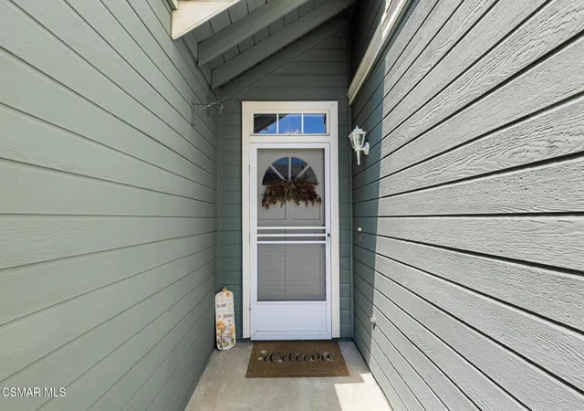 Listing Photo 4 - Condo for sale in building located at 1806 Rory Ln, Simi Valley, CA 93063 - Unit #6