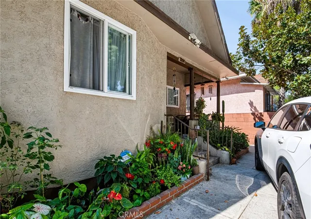 Photo 3 of Multi family home for sale at 1208 E 34th St Los Angeles Ca, Los Angeles, CA 90011 | MLS# MB26180319 | Listing updated on 2026-09-22