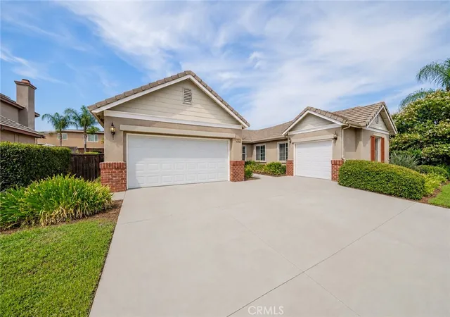 Photo 1 of Sale Pending at 26614 Bay Ave, Moreno Valley, CA 92555 | MLS# CV26179058 | Listing updated on 2026-09-11