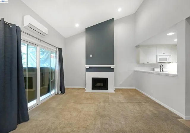 Photo 3 of Condo for sale at 37168 Meadowbrook Cmn #304, Fremont, CA 94536 | MLS# 41145309 | Listing updated on 2026-09-13
