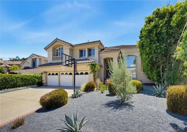 Photo 3 of Single family home for sale at 22312 Delia Ct, Calabasas, CA 91302 | MLS# BB26174817 | Listing updated on 2026-10-11