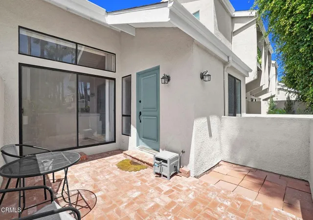 Photo 3 of Condo for sale at 1522 Windsor Ln, Fullerton, CA 92831 | MLS# P1-28498 | Listing updated on 2026-09-16