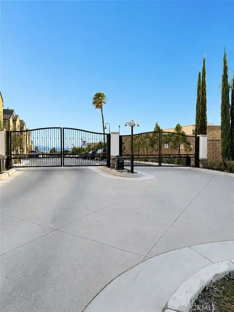 Listing Photo 25 - Condo for sale in 2150 Willow Wisp located at 2150 Willow Wisp, Upland, CA 91786 - Unit 2150 Willow Wisp