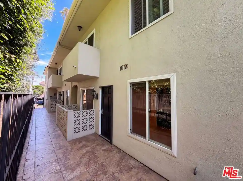 Listing Photo 23 - Condo for sale in 1024 5Th St located at 1024 5Th St, Santa Monica, CA 90403 - Unit 1024 5th Street