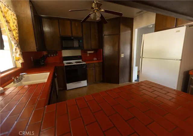 Photo 4 of Single family home for sale at 14078 Choco, Apple Valley, CA 92307 | MLS# CV26180557 | Listing updated on 2026-09-10