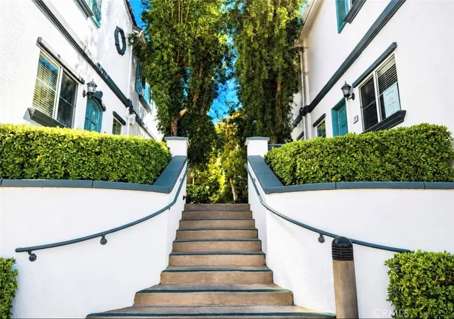 Condo for sale at 9301 Shirley Ave #16, Northridge, CA 91324 | MLS# SR26180532