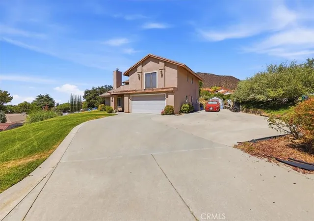 Photo 3 of Single family home for sale at 9157 Beauview Dr, Cherry Valley, CA 92223 | MLS# IG26179950 | Listing updated on 2026-09-20