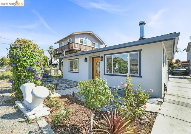 Photo 3 of Single family home for sale at 5108 Sandmound Blvd, Oakley, CA 94561 | MLS# 41145352 | Listing updated on 2026-10-01