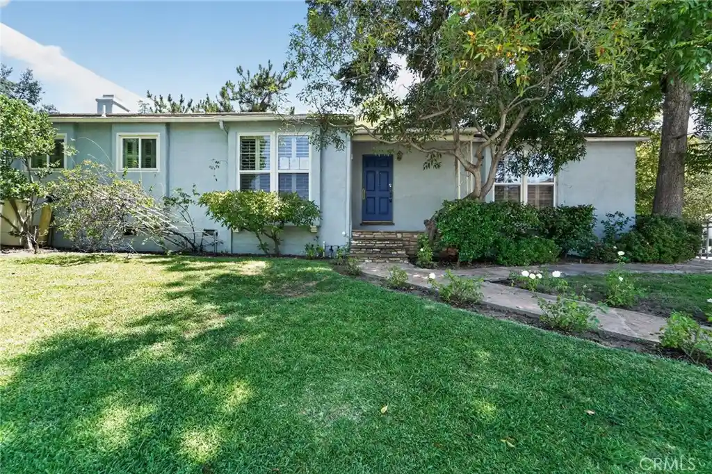 Single family home for sale at 2201 E Glenoaks, Glendale, CA 91206 | MLS# PW26180715