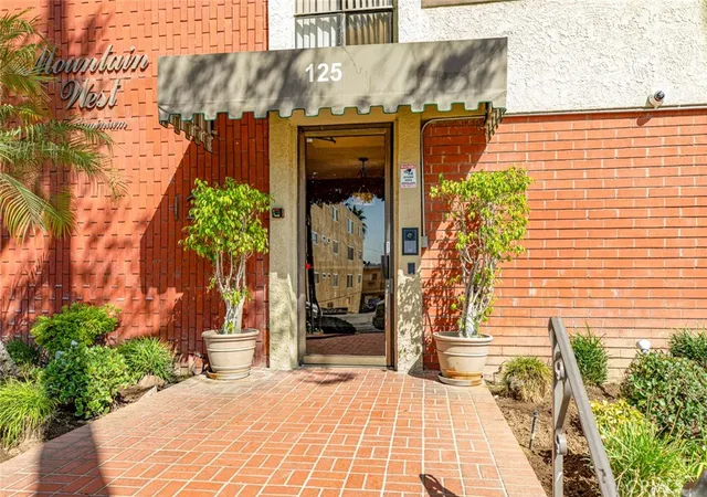 Photo 1 of Condo for sale at 125 W Mountain St #102, Glendale, CA 91202 | MLS# GD26179340 | Listing updated on 2026-09-25