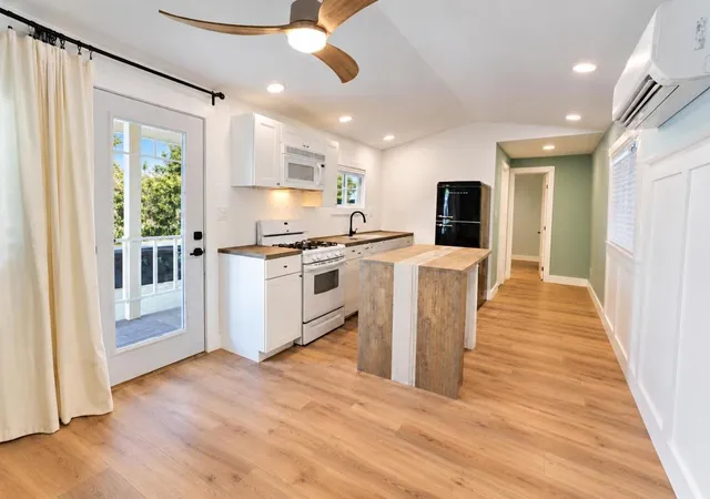 Manufactured home for sale at 69333 E Palm Cyn Dr #179, Cathedral City, CA 92234 | MLS# 219151548DA