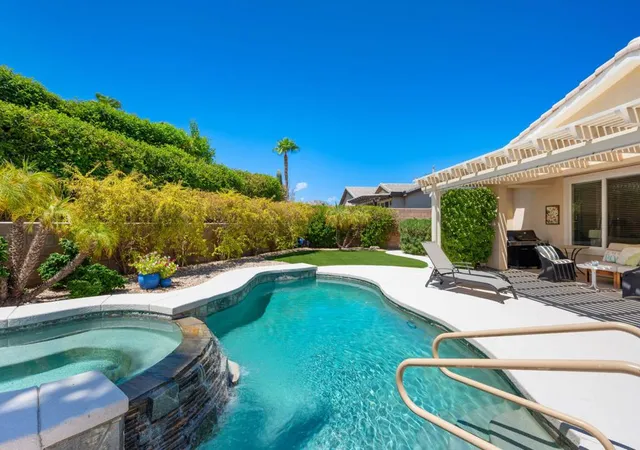 Photo 1 of Single family home for sale at 60945 Living Stone Dr, La Quinta, CA 92253 | MLS# 219151549DA | Listing updated on 2026-09-04