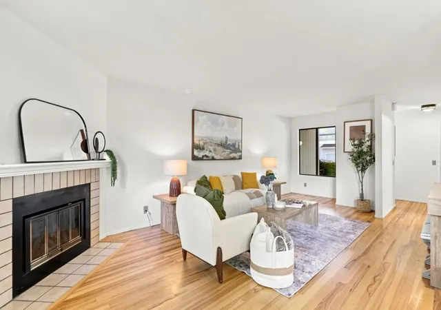 Photo 4 of Condo for sale at 762 Pollard Rd, Los Gatos, CA 95032 | MLS# ML82058064 | Listing updated on 2026-10-12