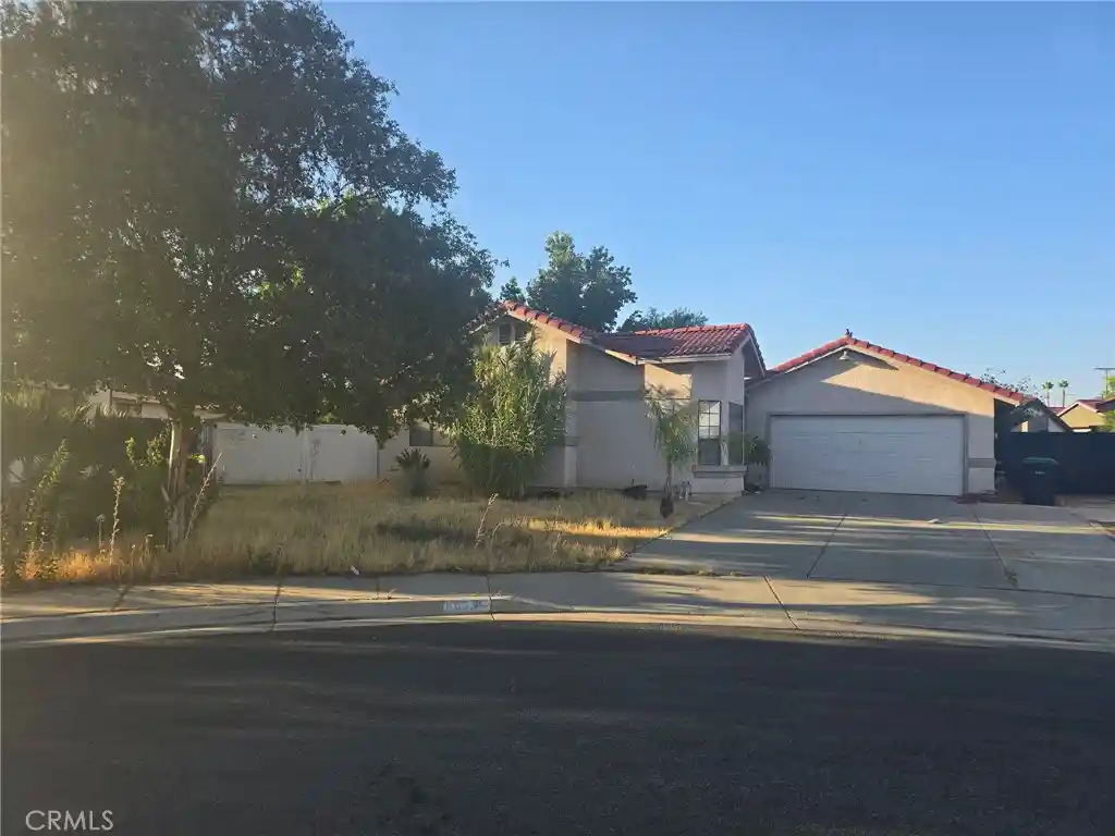 Photo 1 of Single family home for sale at 1010 Gneiss Ct, Hemet, CA 92543 | MLS# SW26161682 | Listing updated on 2026-08-19