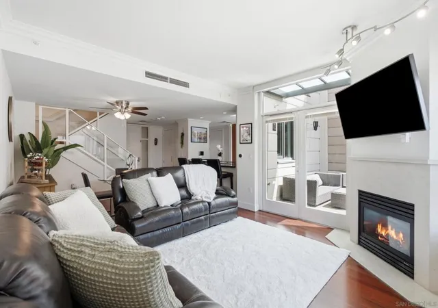 Townhouse for sale at 1159 Pacific Hwy #106, San Diego, CA 92101 | MLS# 260020207SD