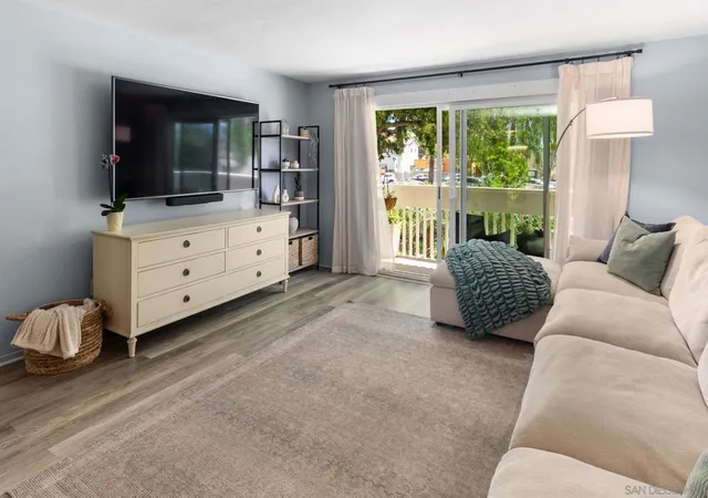 Listing Photo 3 - Condo for sale in building located at 500 E, Coronado, CA 92118
