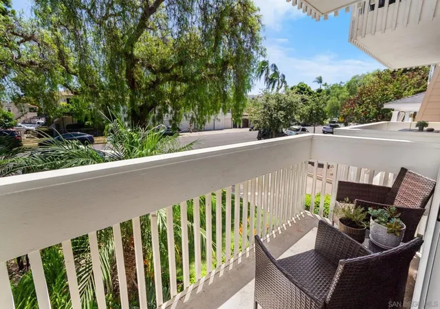 Listing Photo 4 - Condo for sale in building located at 500 E, Coronado, CA 92118