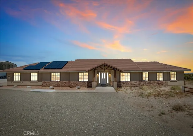 Photo 3 of Sale Pending at 326 Buckthorne, Pinon Hills, CA 92372 | MLS# IV26179592 | Listing updated on 2026-09-24