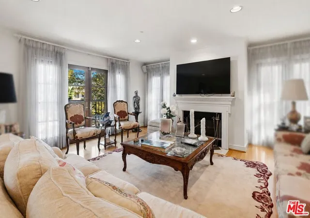 Photo 4 of Condo for sale at 277 S Spalding Dr #203, Beverly Hills, CA 90212 | MLS# 26873929 | Listing updated on 2026-09-13