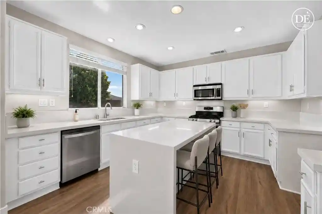 Photo 1 of Single family home for sale at 28900 Bayberry Dr, Lake Elsinore, CA 92530 | MLS# IG26179674 | Listing updated on 2026-10-26