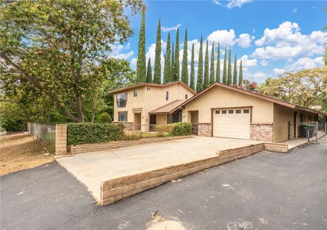 Photo 2 of Single family home for sale at 40462 Dutton St, Cherry Valley, CA 92223 | MLS# CV26181222 | Listing updated on 2026-10-09