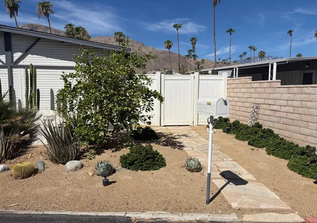 Photo 2 of Manufactured home for sale at 70260 Highway 111 #129, Rancho Mirage, CA 92270 | MLS# 219151585DA | Listing updated on 2026-10-02