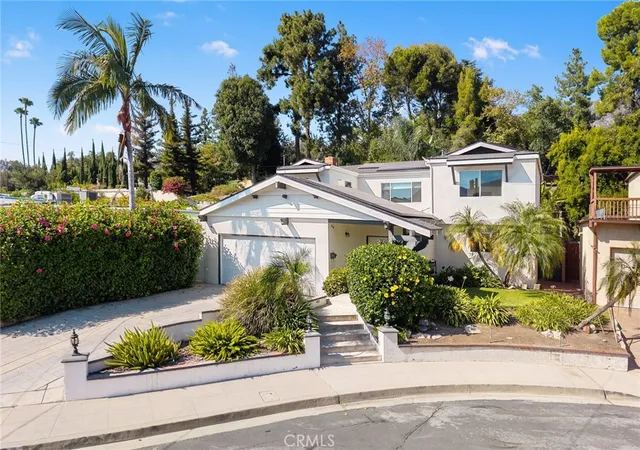 Photo 2 of Single family home for sale at 3929 El Moreno, La Crescenta, CA 91214 | MLS# GD26179144 | Listing updated on 2026-09-27