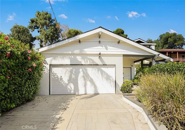 Photo 3 of Single family home for sale at 3929 El Moreno, La Crescenta, CA 91214 | MLS# GD26179144 | Listing updated on 2026-09-27