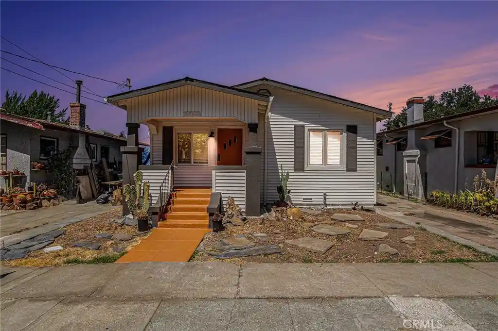 Photo 1 of Single family home for sale at 513 Arch St, Martinez, CA 94553 | MLS# FR26181349 | Listing updated on 2026-10-15