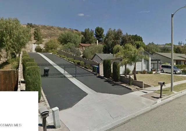 Photo 2 of Single family home for sale at 2161 Stoneman St, Simi Valley, CA 93065 | MLS# 226003946 | Listing updated on 2026-09-25