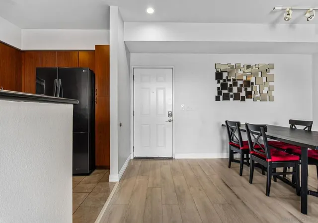 Listing Photo 5 - Condo for sale in building located at 1801 E Katella Ave, Anaheim, CA 92805 - Unit #4023