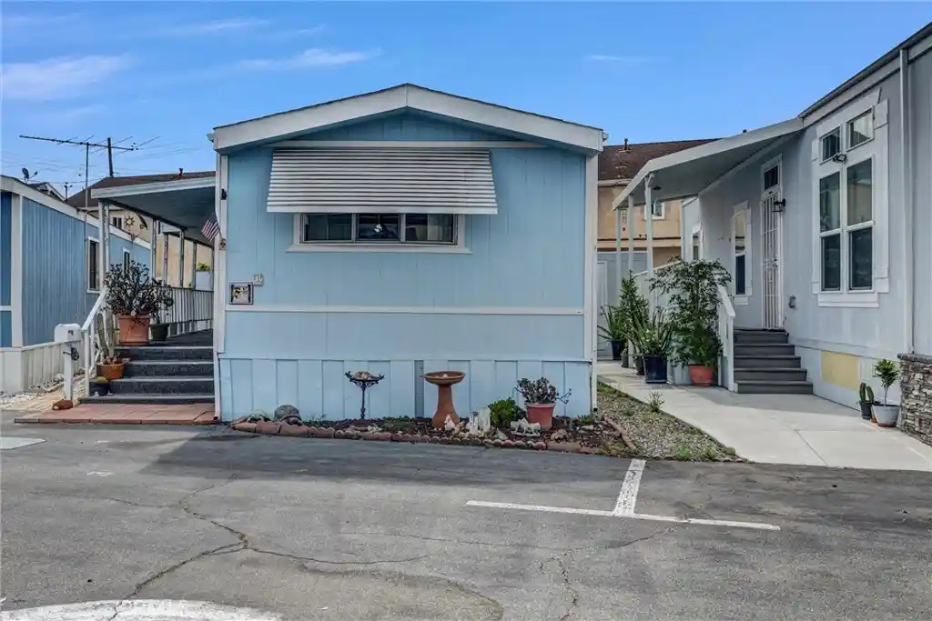 Photo 1 of Manufactured home for sale at 1973 Newport Blvd #3, Costa Mesa, CA 92627 | MLS# IV26179219 | Listing updated on 2026-08-19