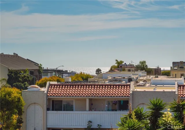 Photo 1 of Townhouse for sale at 503 2nd, Hermosa Beach, CA 90254 | MLS# SB26181495 | Listing updated on 2026-10-11