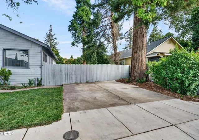 Photo 4 of House for sale at 116 Clara Ave, Ukiah, CA 95482 | MLS# C1-11496 | Listing updated on 2026-09-29